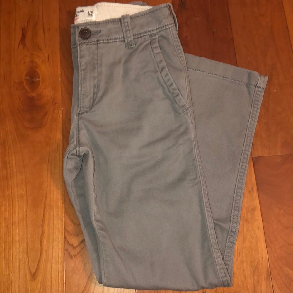 Worn Once! Abercrombie Straight Pant. Size 9/10